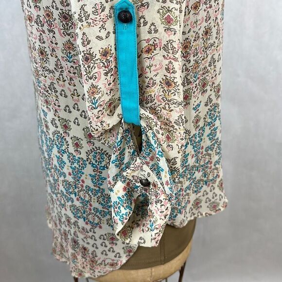 Nick & Mo Tunic Blouse Top Size Small Cream Print Long Length - Picture 8 of 11